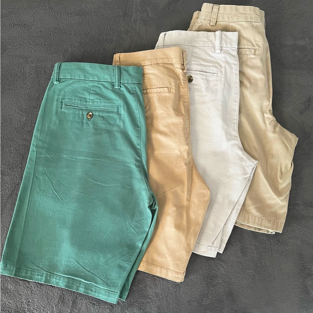 Lot 4 Men Size 31 JCrew, Old Navy Chino Shorts Ex con 3 slim fit 1 regular fit
